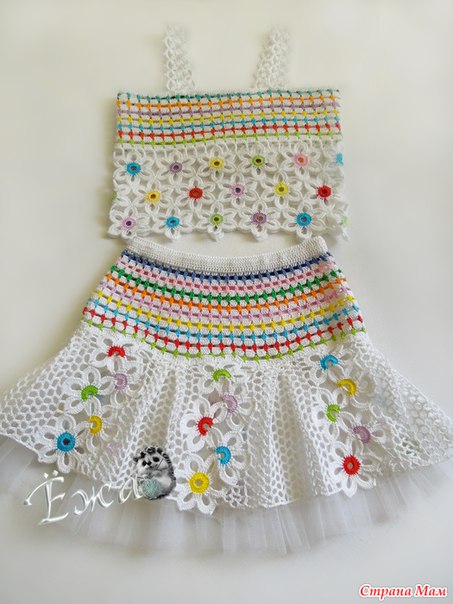 conjunto niña hecho a crochet con flores patrones05
