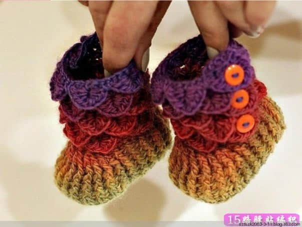 Patrones para hacer botines para bebe a crochet01