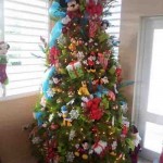 Ideas para decorar arbol navideño con peluches06