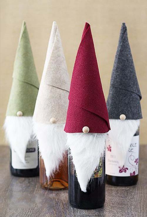 ideas de botellas de vino decoradas para regalar en navidad 06