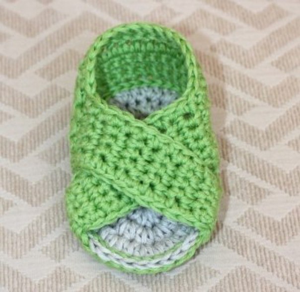 Zapatitos y sandalias a crochet para bebes07