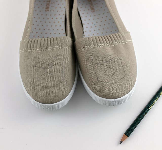 Como renovar zapatillas con bordados sencillos ¡Ideal para principiantes!4